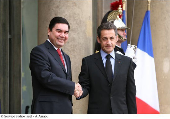 Gourbanguly Berdymoukhamedov avec Nicolas Sarkozy